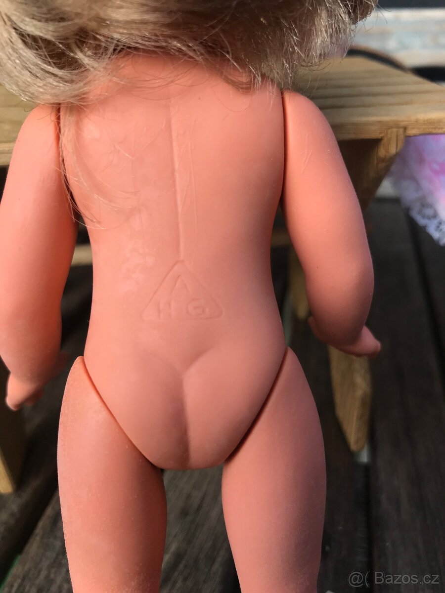 Retro panenka z bývalé NDR - 6