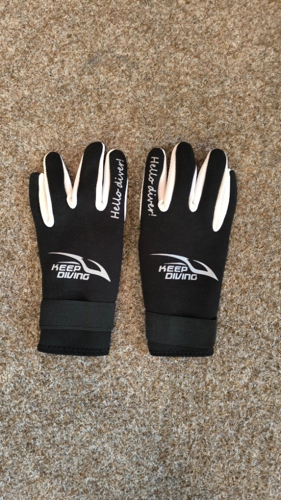 Potapěčské rukavice a kukly - 6