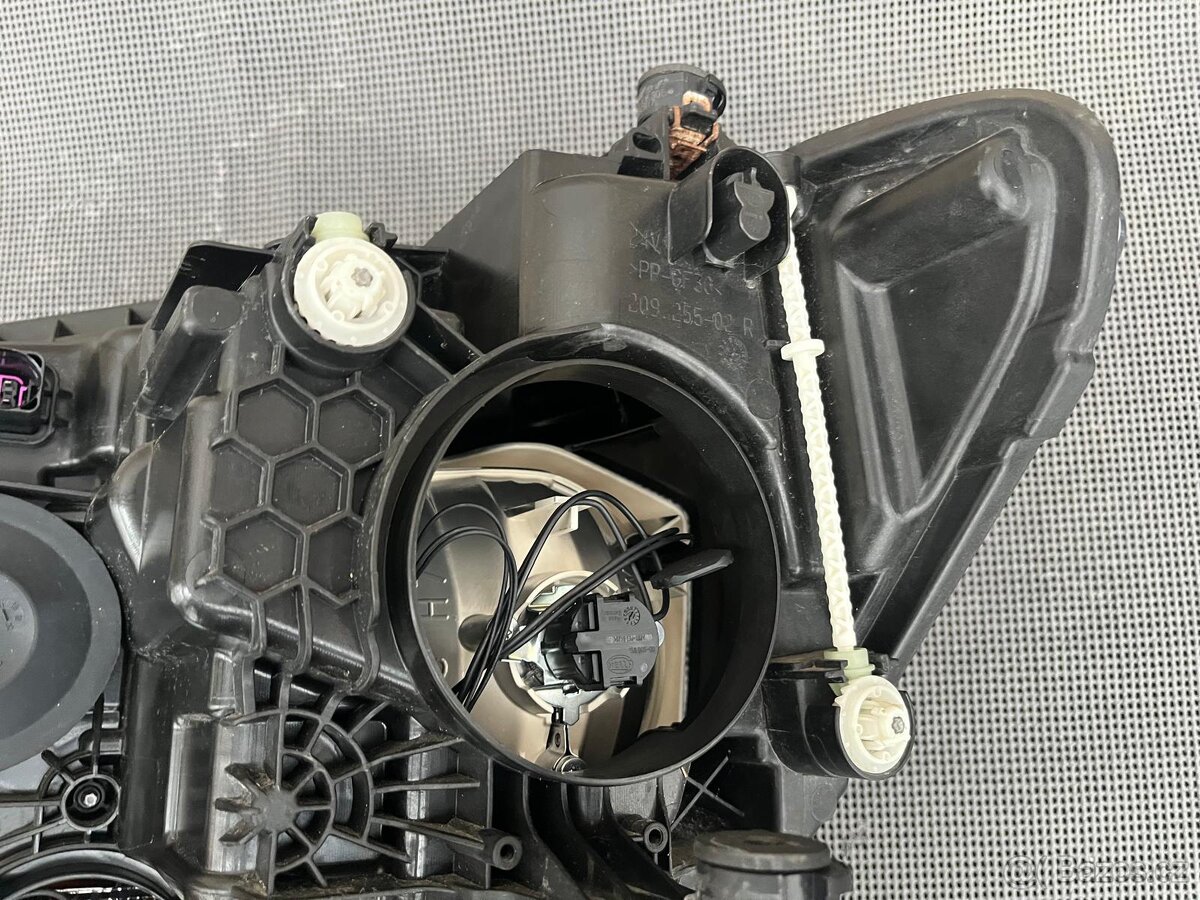 Přední světlomet VW Transporter, Multivan - 6