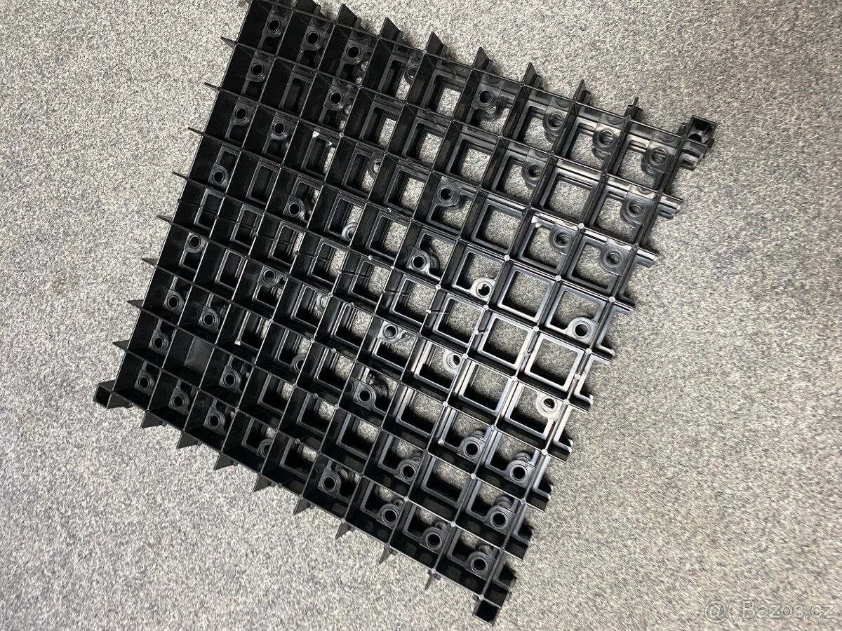 ZATRAVŇOVACÍ DLAŽDICE PLAST 48,5 x 48,5 x 3,5 cm - 6