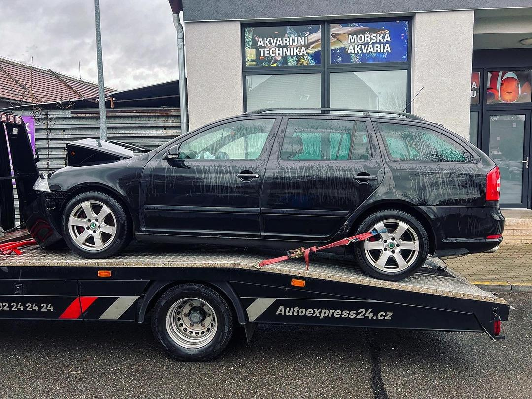 Náhradní díly Škoda Octavia 2 RS kombi 2007 BMN JMA LF9R - 6