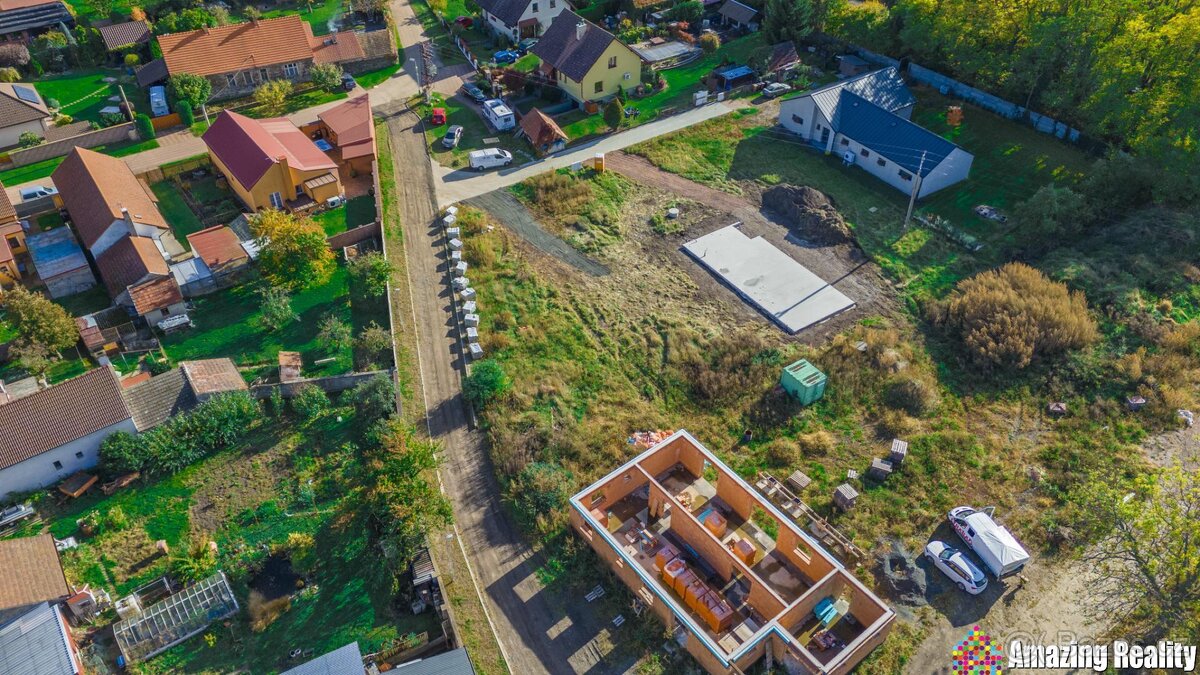 Prodej krásného stavebního pozemku v obci Nová Ves I u Kolín - 6