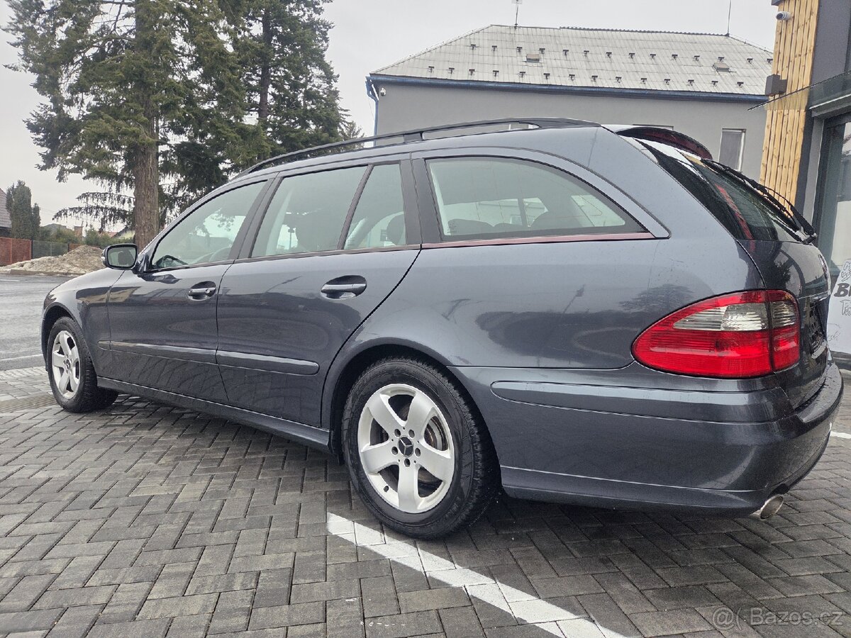Mercedes Benz třída E280 cdi 4MATIC rok 2008 - 6