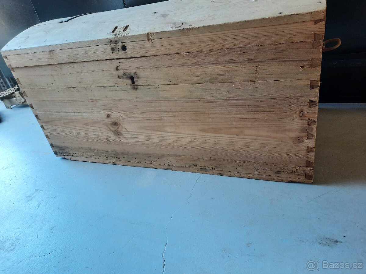 Stará starožitná truhla - vylouhovaná - 6