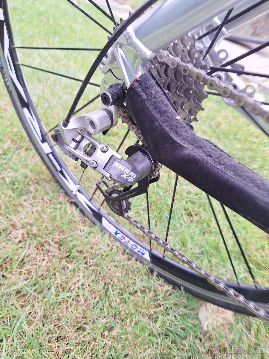 Trekové kolo 28" SCOTT Sram x9 Pells - 6