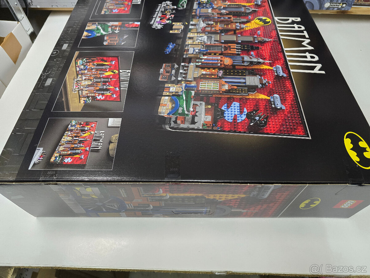 LEGO® Batman™ 76271 The Animated Series Gotham City™ - 6