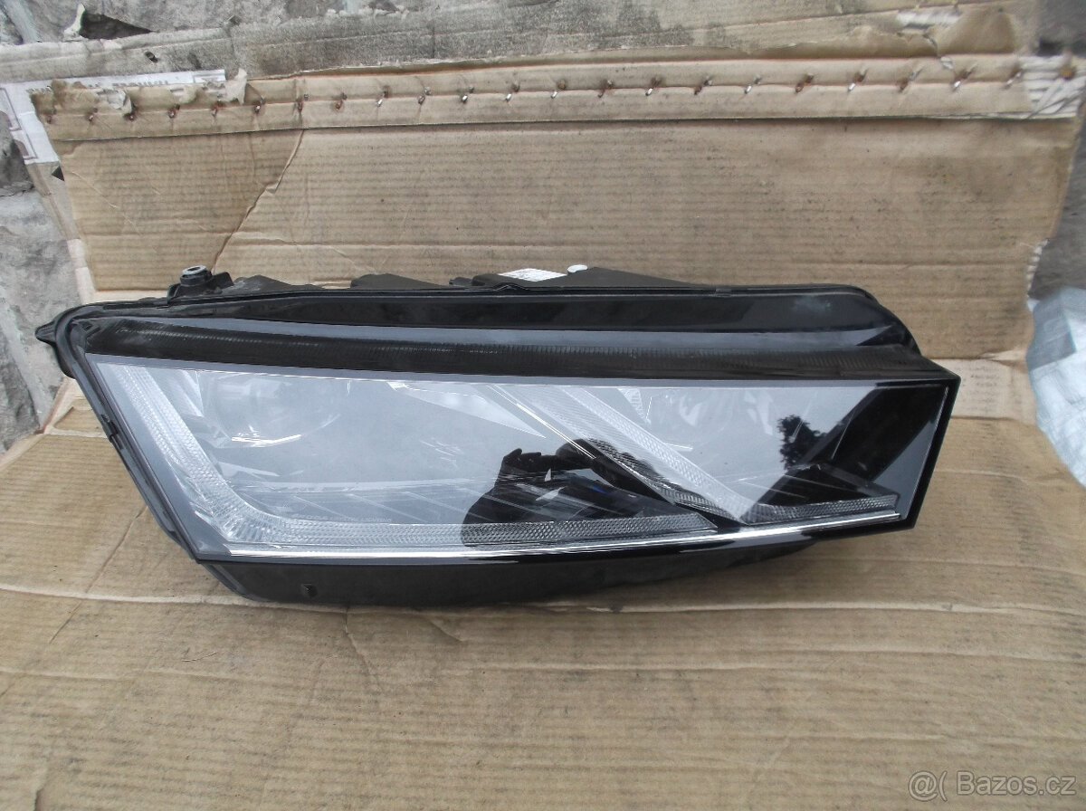 ŠKODA OCTAVIA 4 SVĚTA A RÁMEČEK SVĚTLA - 6