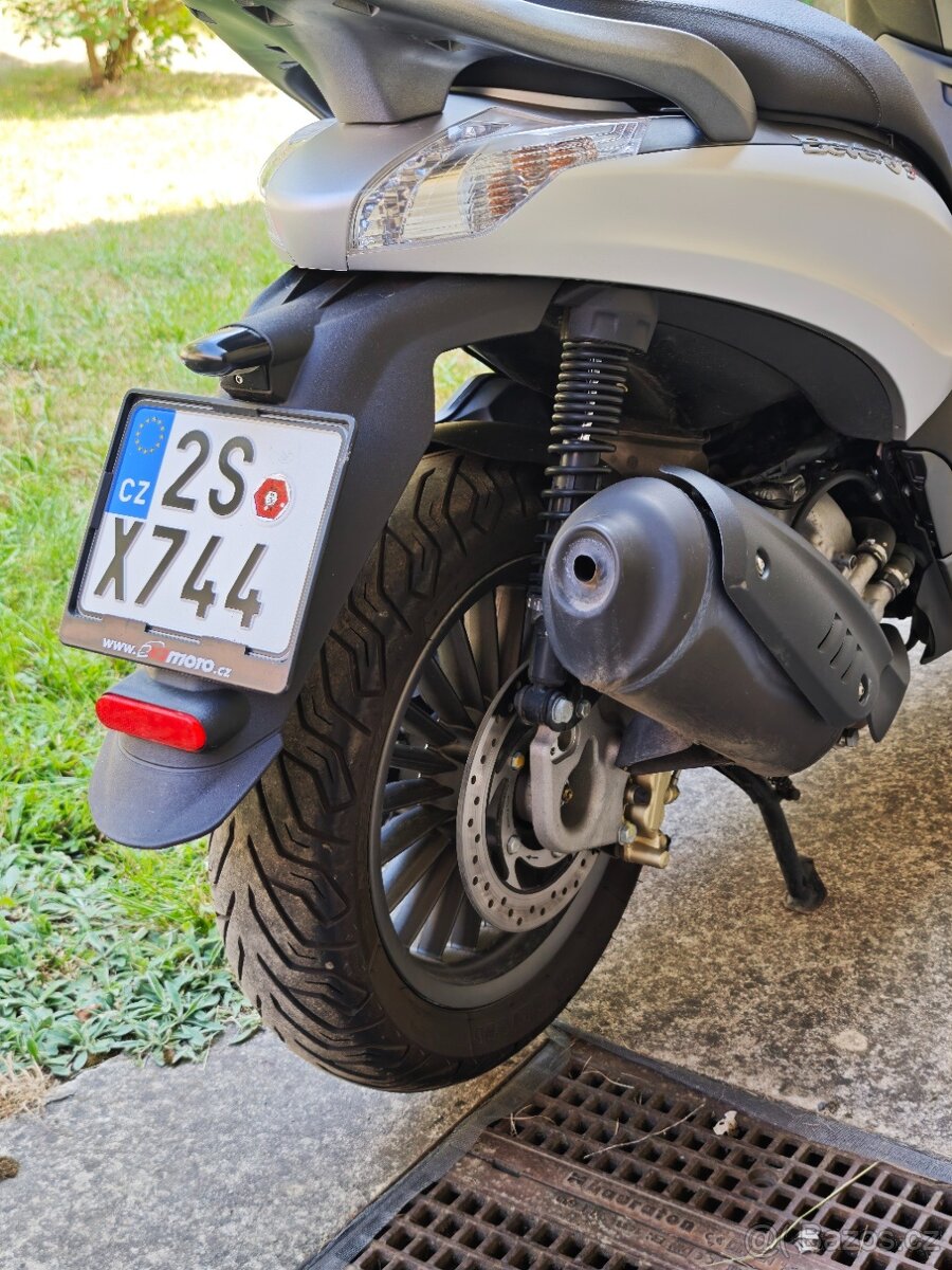 Piaggio Beverly 300 ABS - 6