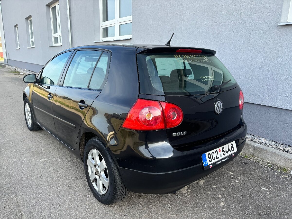 Volkswagen Golf V 1.4i - 6