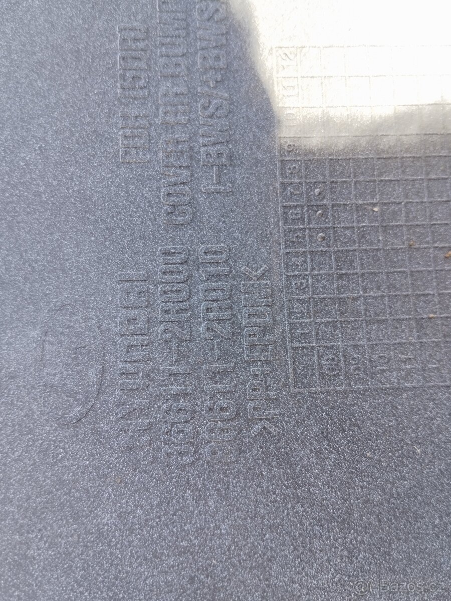 Hyundai i30 2009 zadní nárazník, pěkný stav - 6