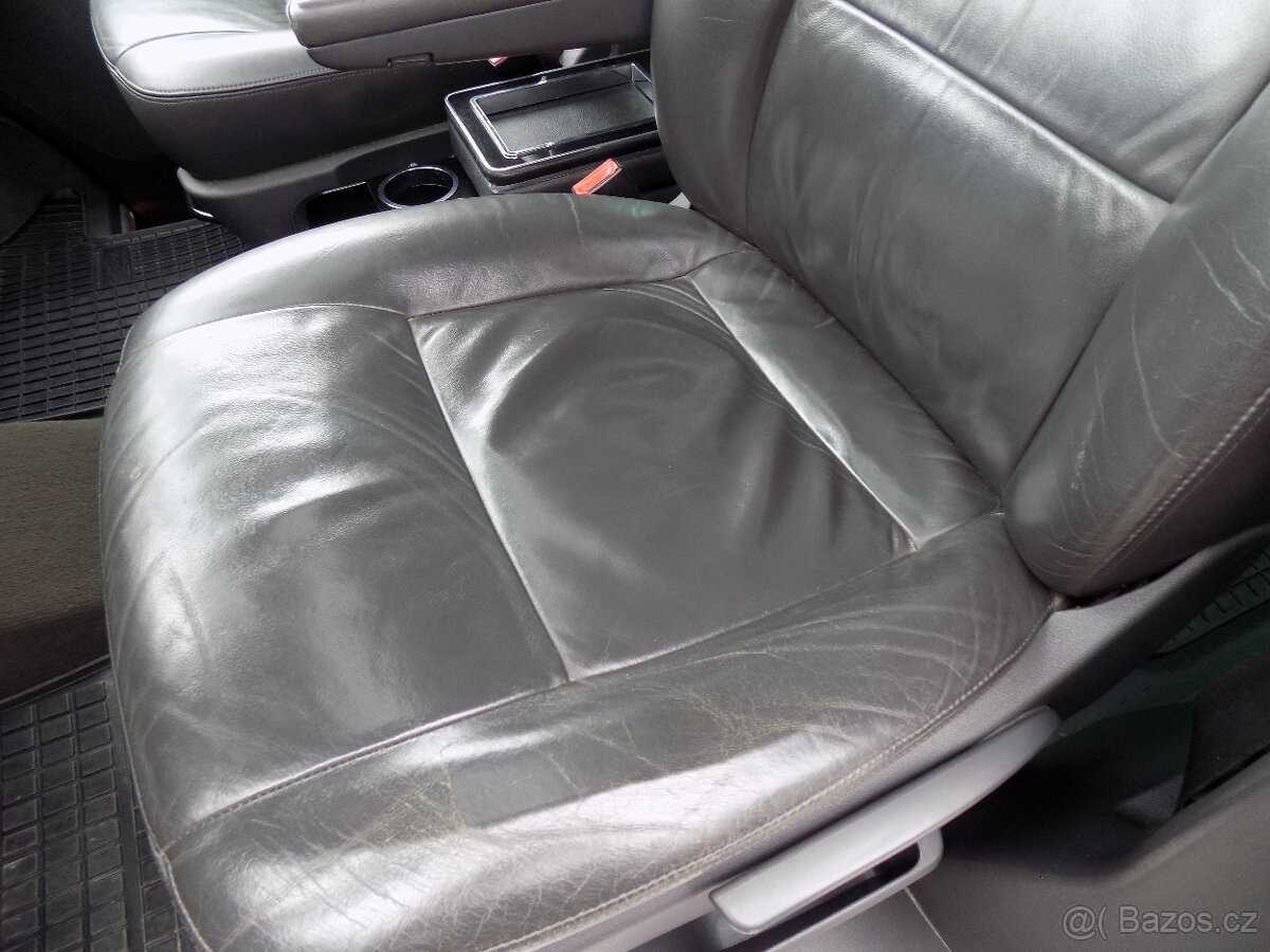 Volkswagen Multivan 2.5 TDI 128 KW HIGHLINE ČR - 6