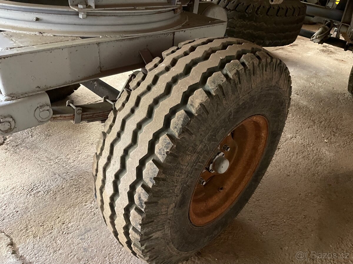 Traktorový sklápěcí přívěs 9t - 6