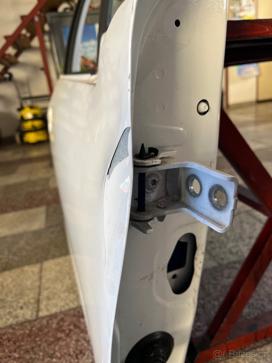 Peugeot 2008 pr. př. dveře - 6