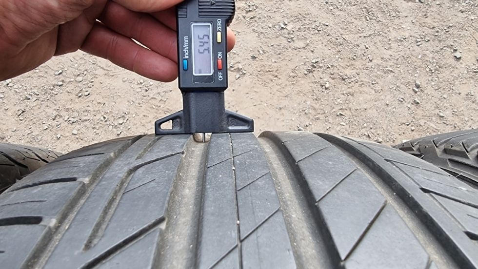 Letní pneu 215/50/18 Bridgestone - 6