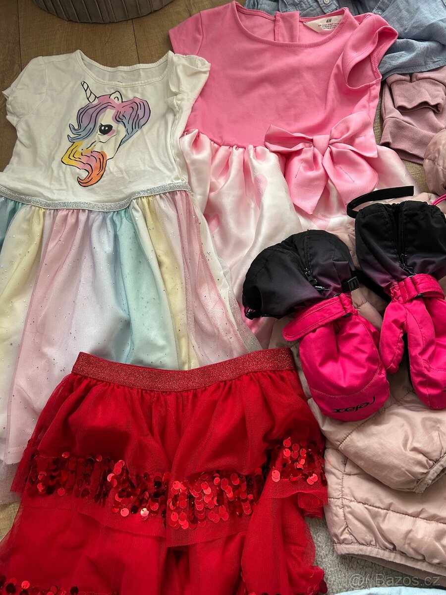 Balíček věci po dceři 6-8 let - 6