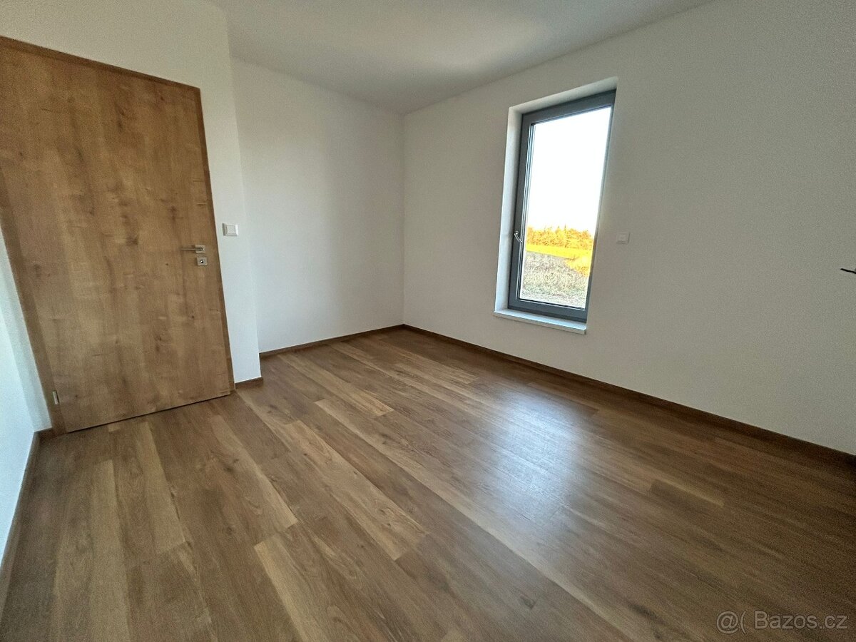 Pronájem RD 5+kk, Trhové Sviny - 6