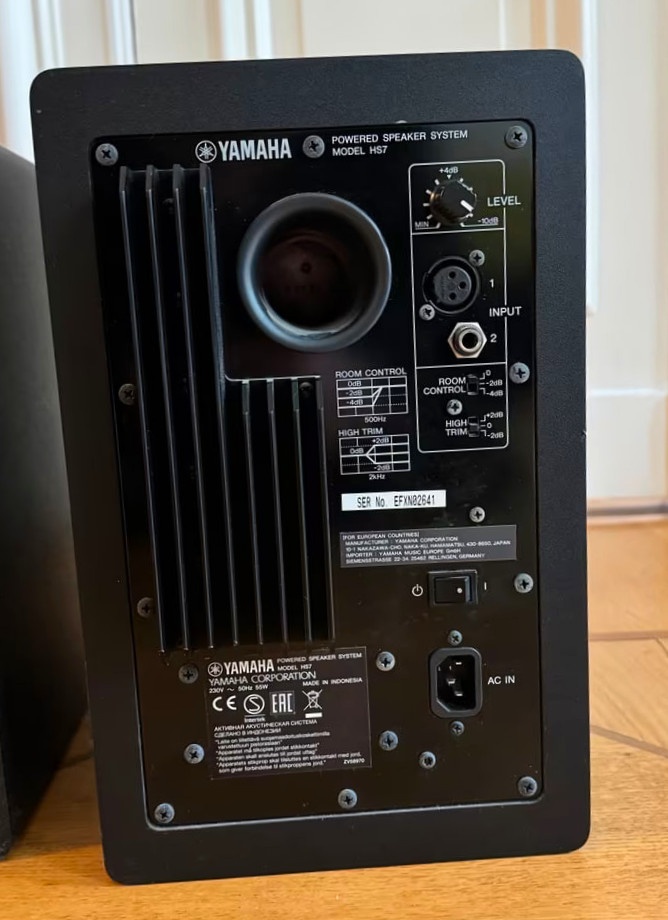Yamaha HS7 pair - 6