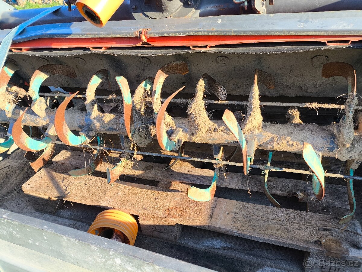 Rotavátor Kubota - 6