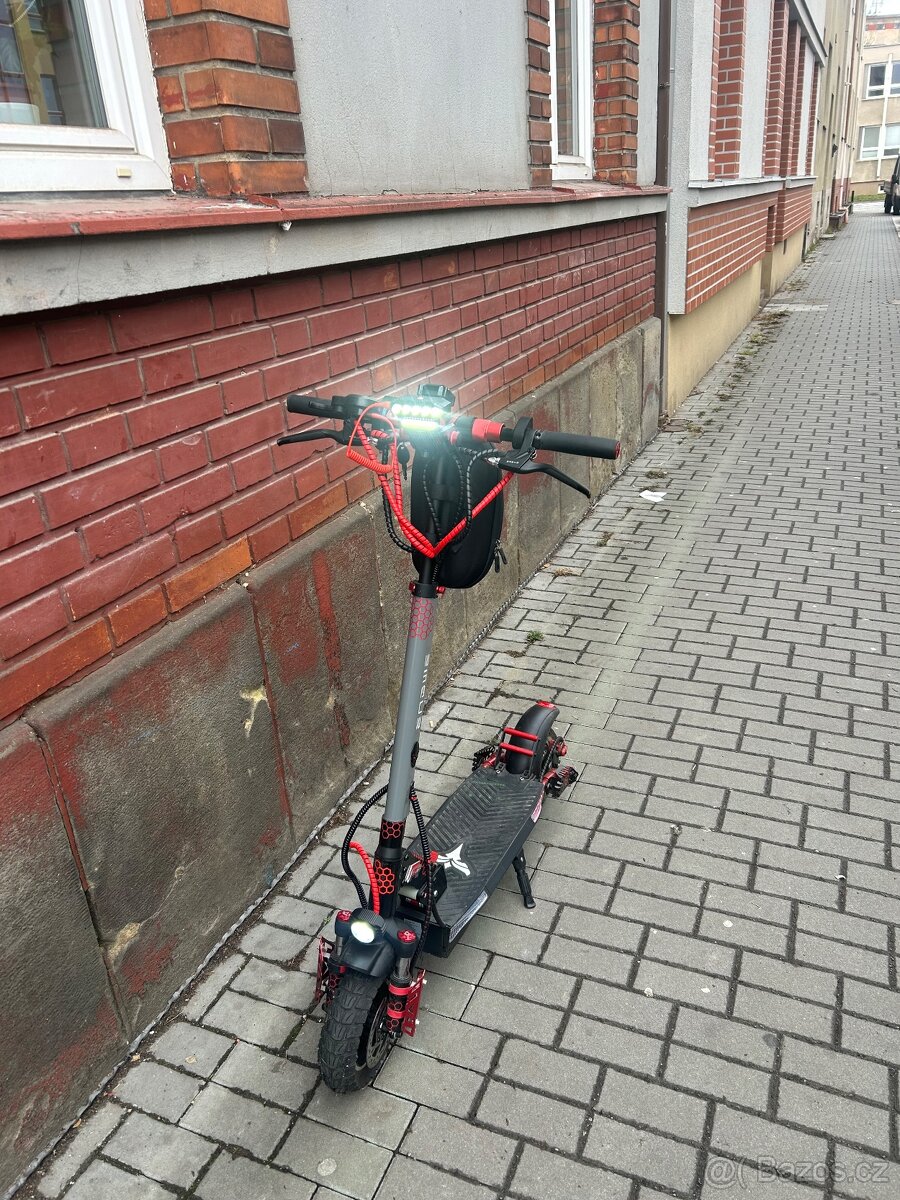 Elektrická koloběžka ENHWE Y600 - 6