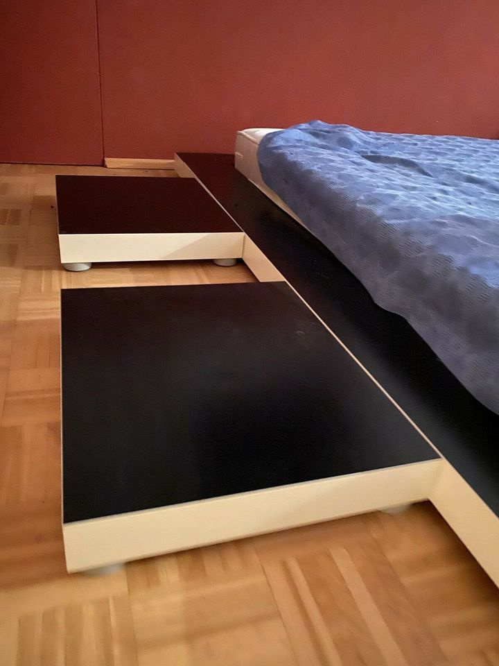 Ikea Kodal. Podstavec.Odkládací noční stolek k nízké posteli - 6