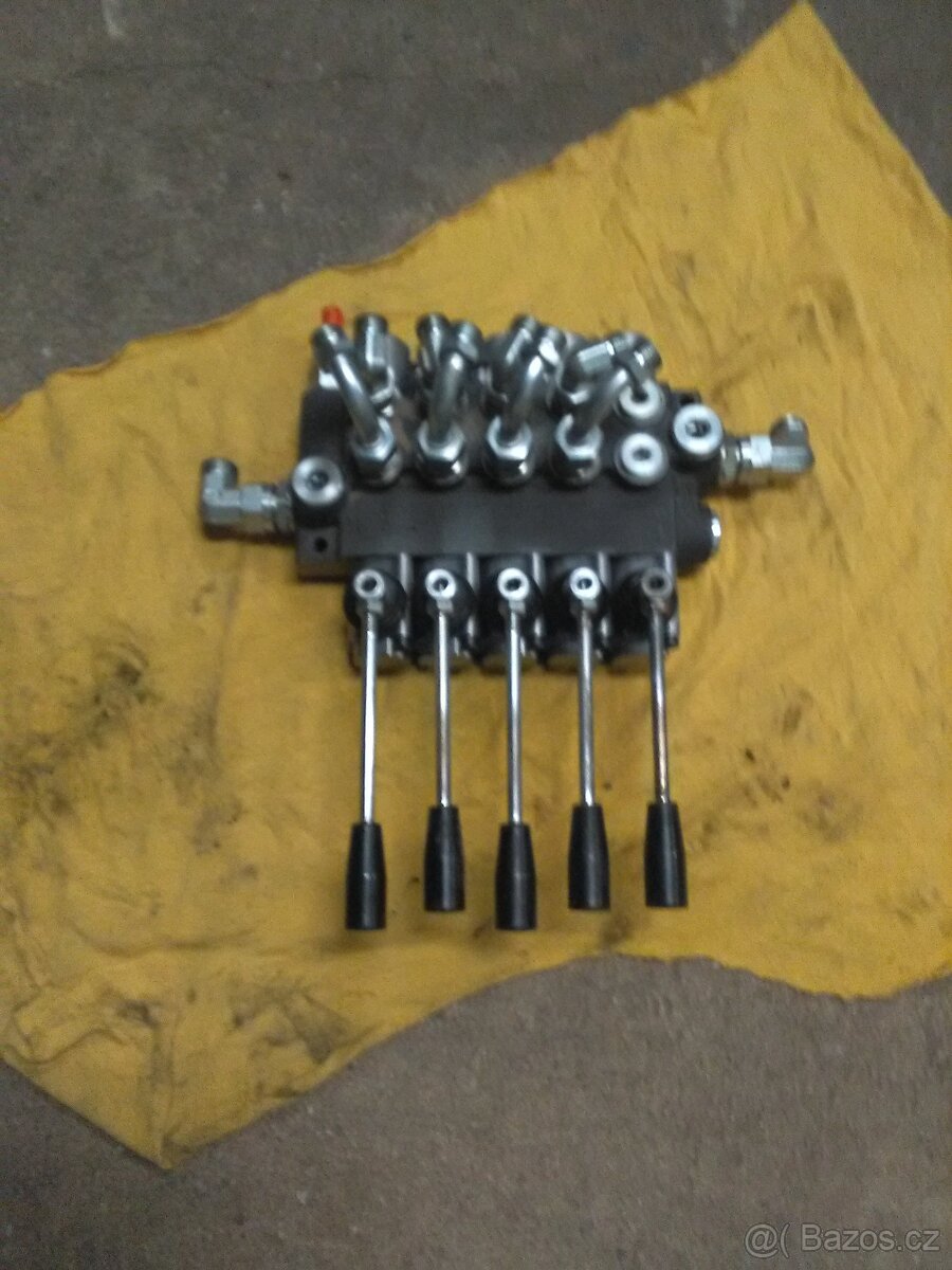 Hydraulický rozvaděč. - 6