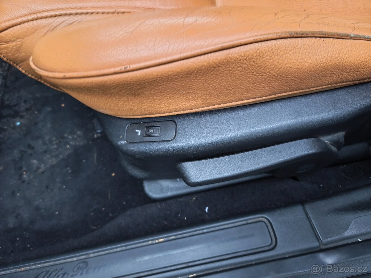 Alfa romeo 159 sedan 1.9 jtd 110kw na náhradní díly - 6