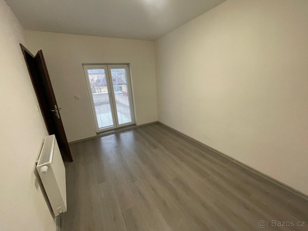 Pronájem atypického bytu 5+kk Trutnov-centrum - 6