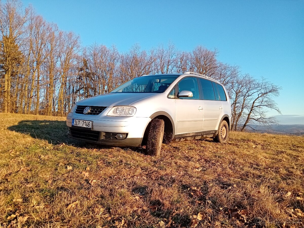 Vw touran 2.0 tdi 100kw - 6