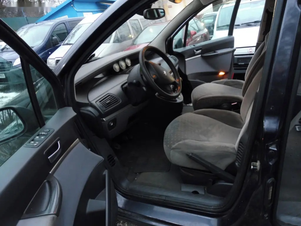 Peugeot 807, 2,2 HDI - 6