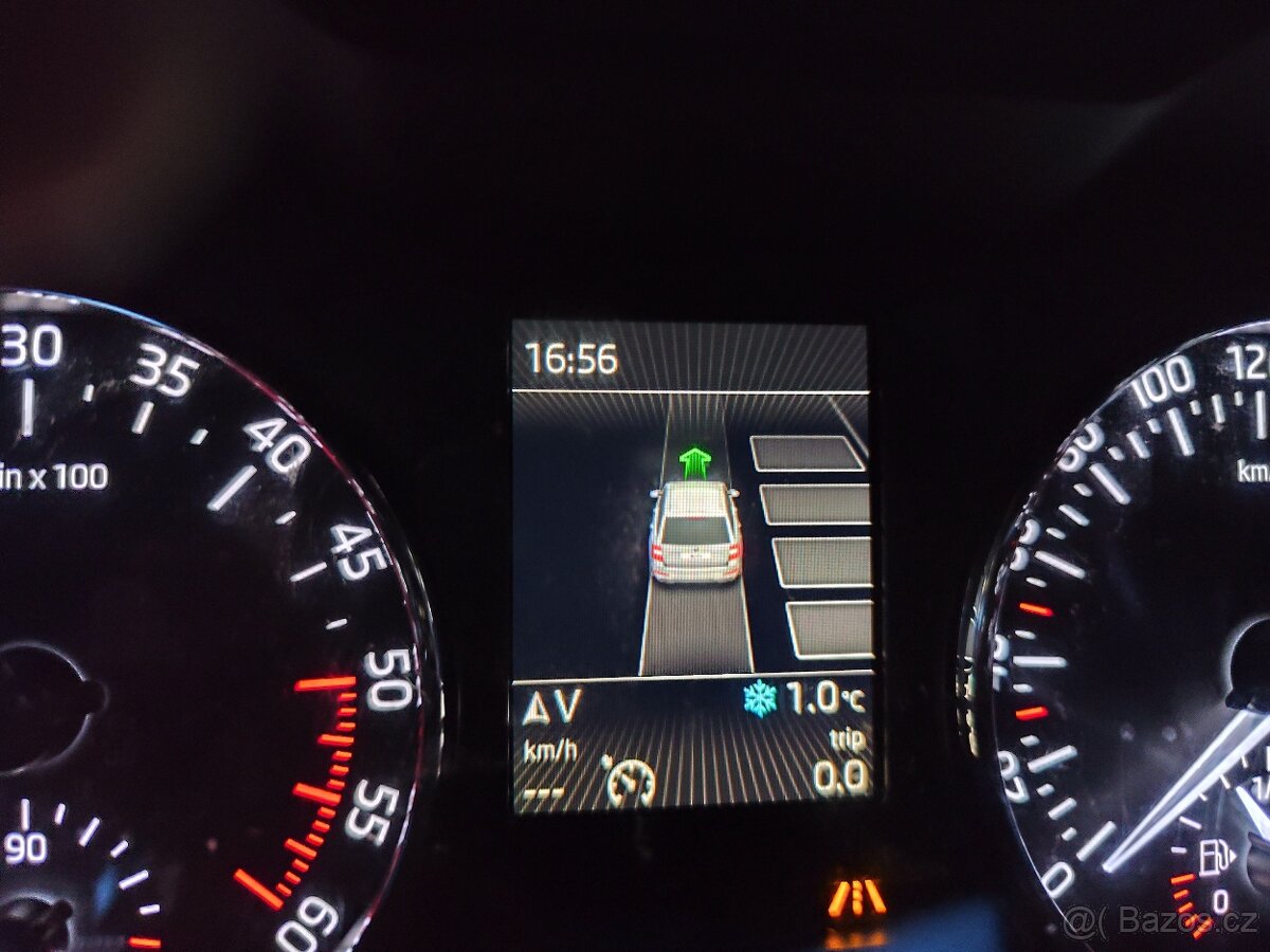 Škoda Octavia lll combi tdi - 6