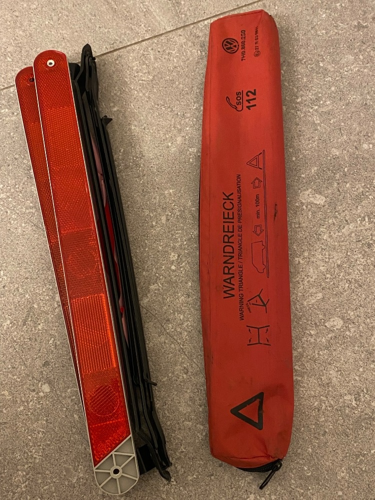 Výstražný trojúhelník pro Volkswagen T5 Multivan - 6