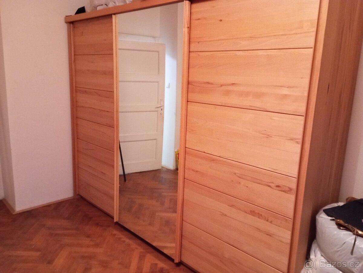 Velká šatní skříň masiv - 6