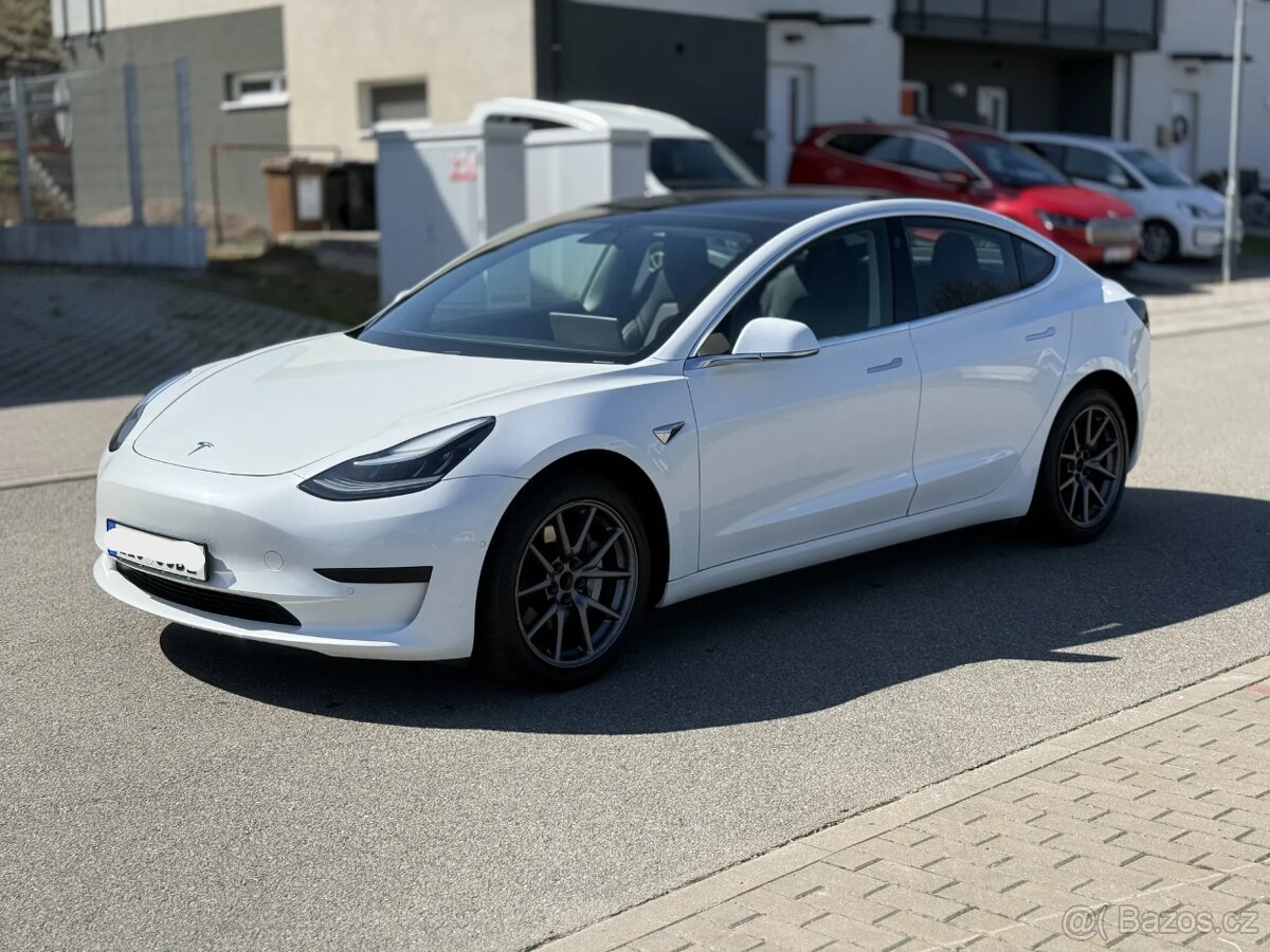 Tesla model 3 SR+ - 6
