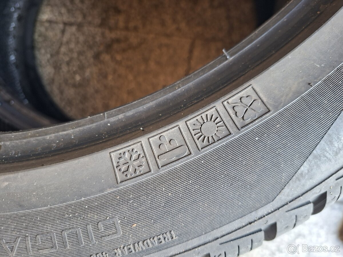 2x celoroční pneu 225/45 R19 VREDESTEIN - 6