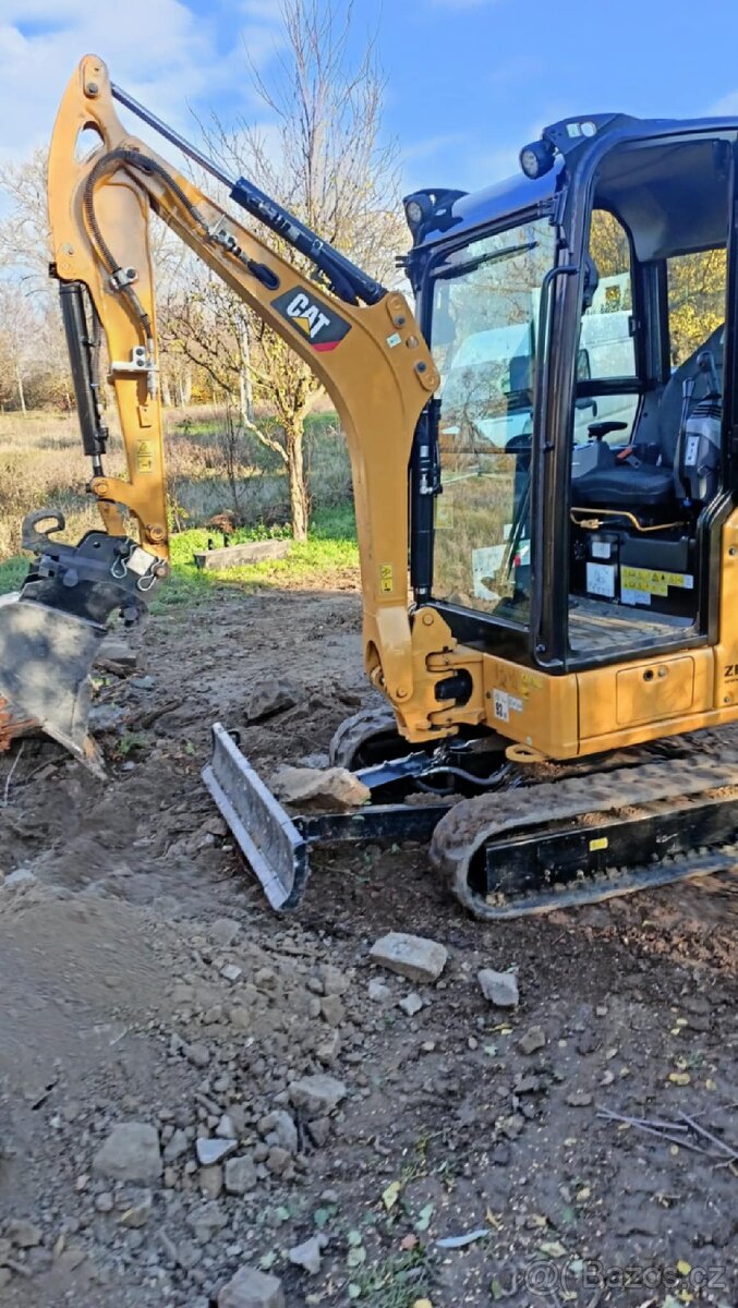 Minibagr Cat 301.6 - 6