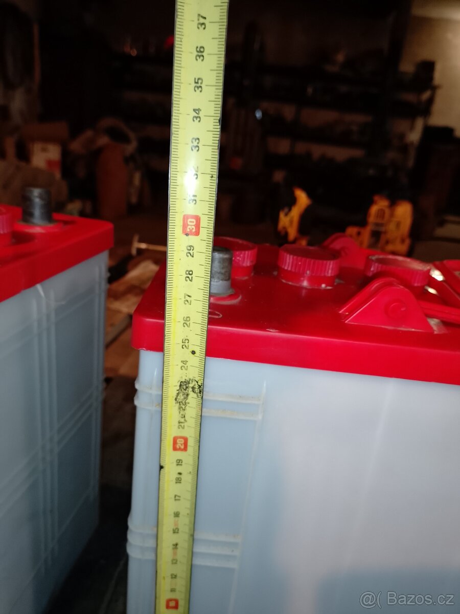 Trakční baterie 2x + nabíječka - 6