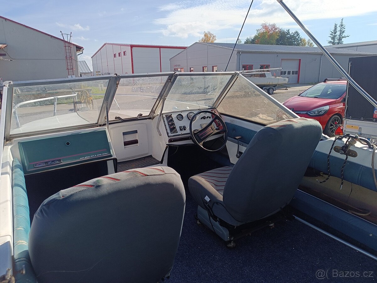 motorový člun Glastron V174 - 6