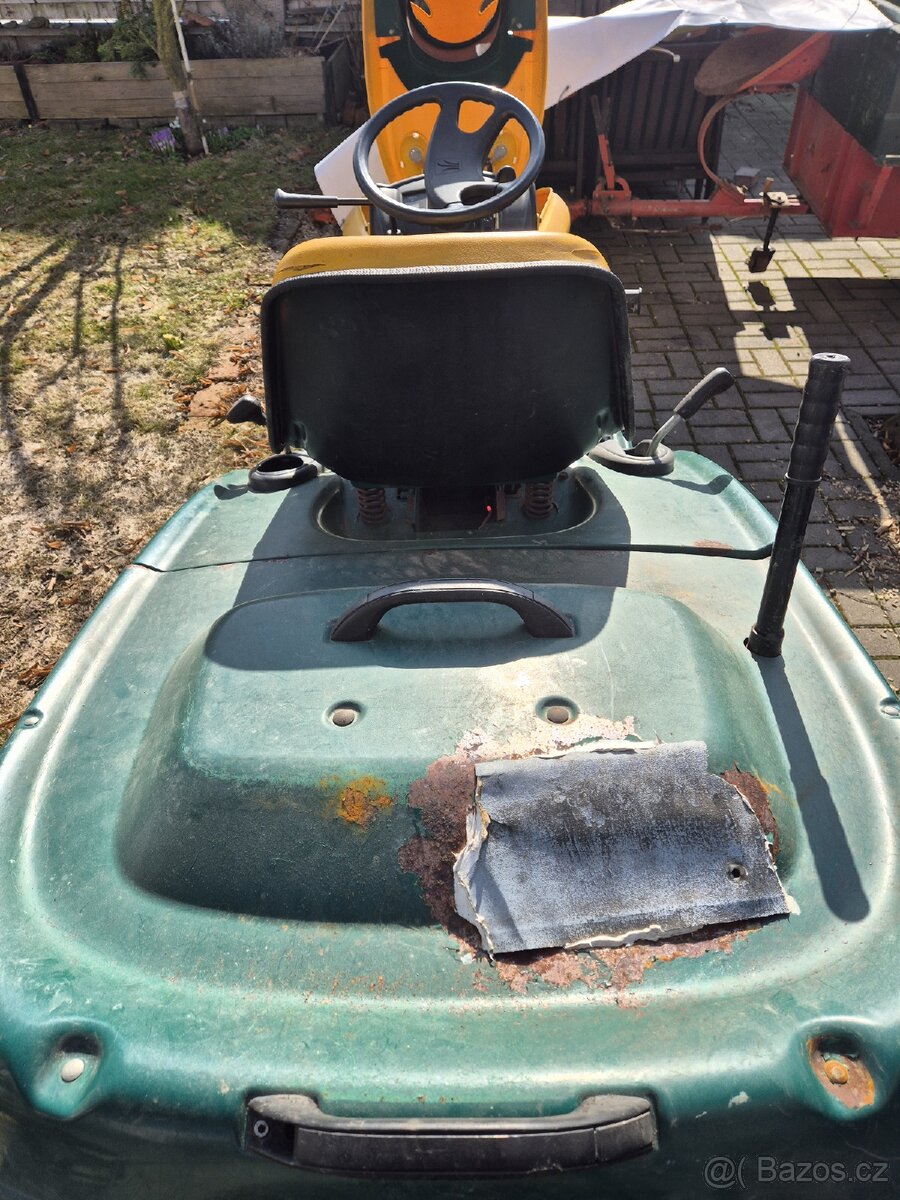 Zahradní sekací traktor Yard Man. - 6