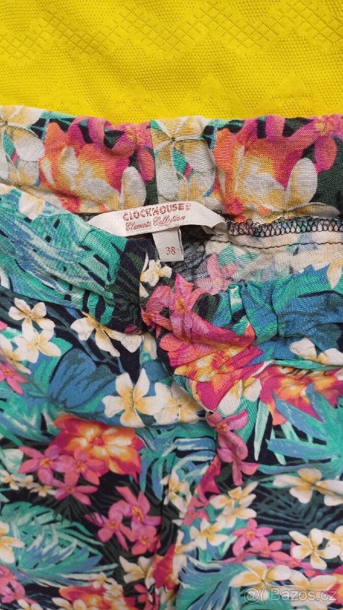 SET: dívčí tepláky, legíny, mikiny
- vel. S - 6