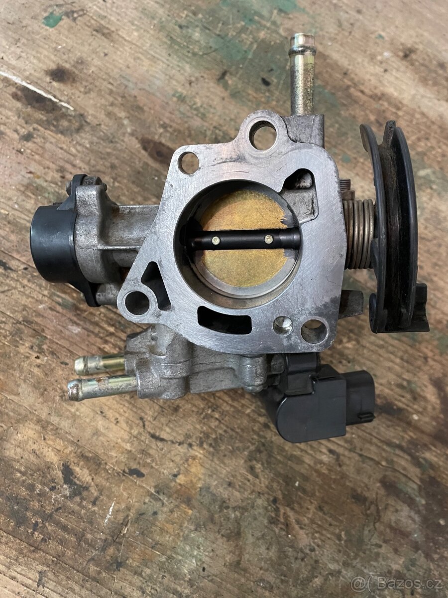 Klapka Toyota Yaris 1.3/63kw - 6