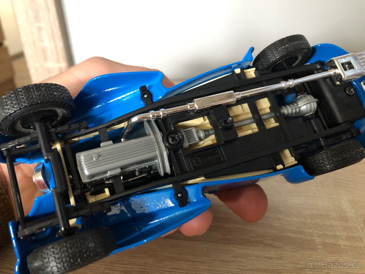 Bugatti Atlantic 1936, 1:24, Bburago made in Italy - 6