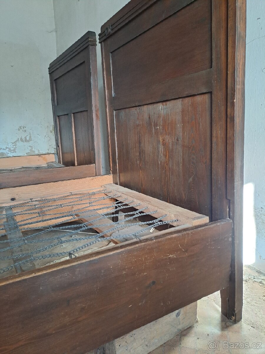 Dřevěná postel - 6