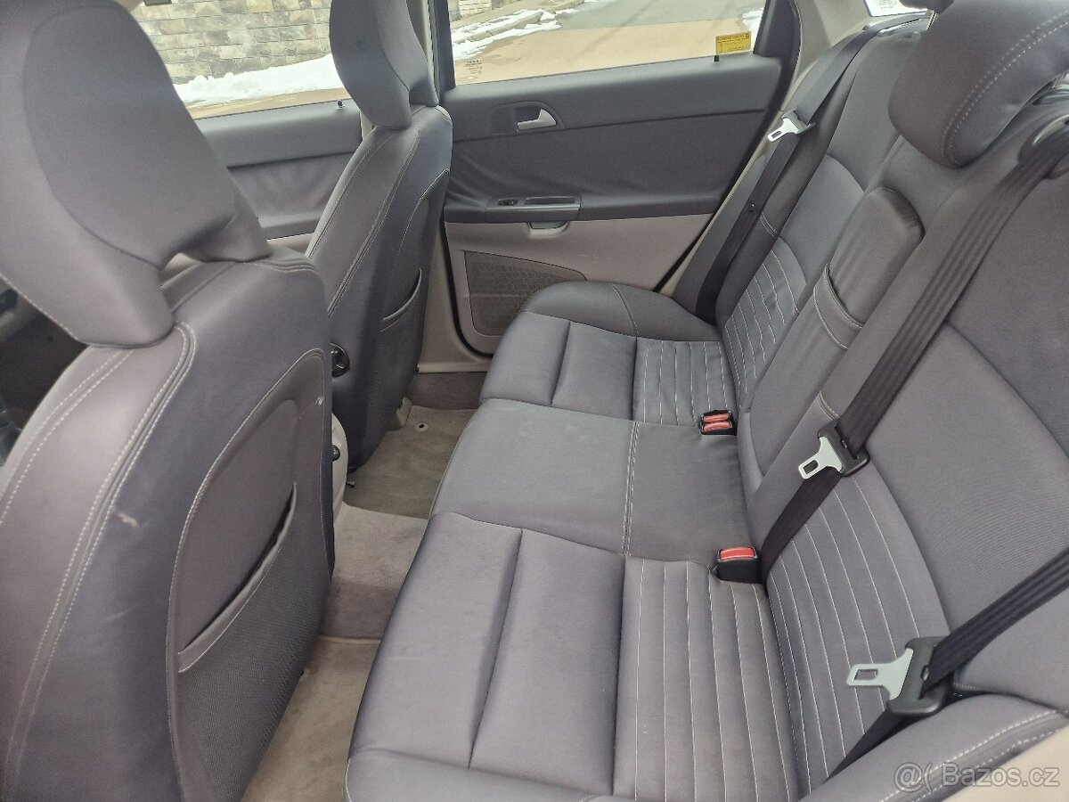 Volvo S40 2.0 D 100 kw - 6