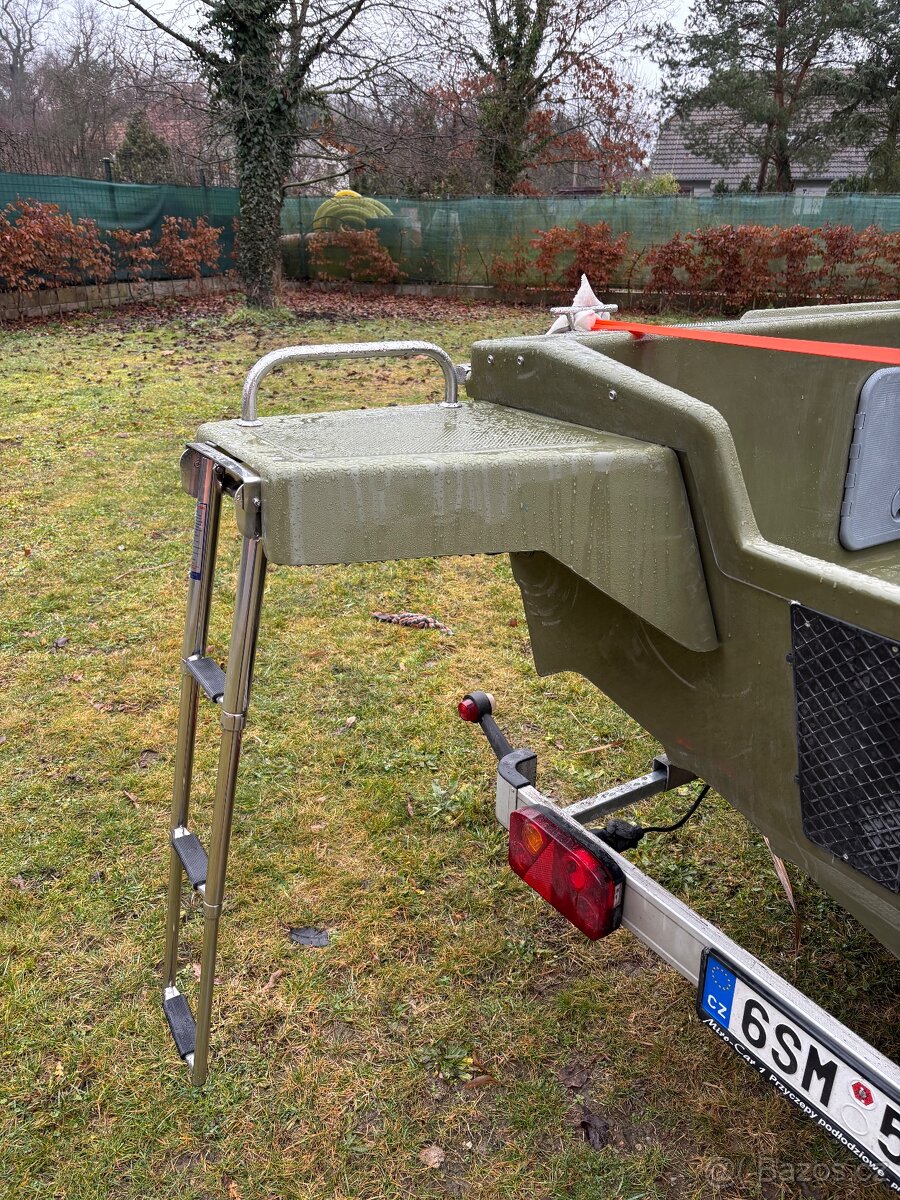 Rybářský Kajutový člun - 6