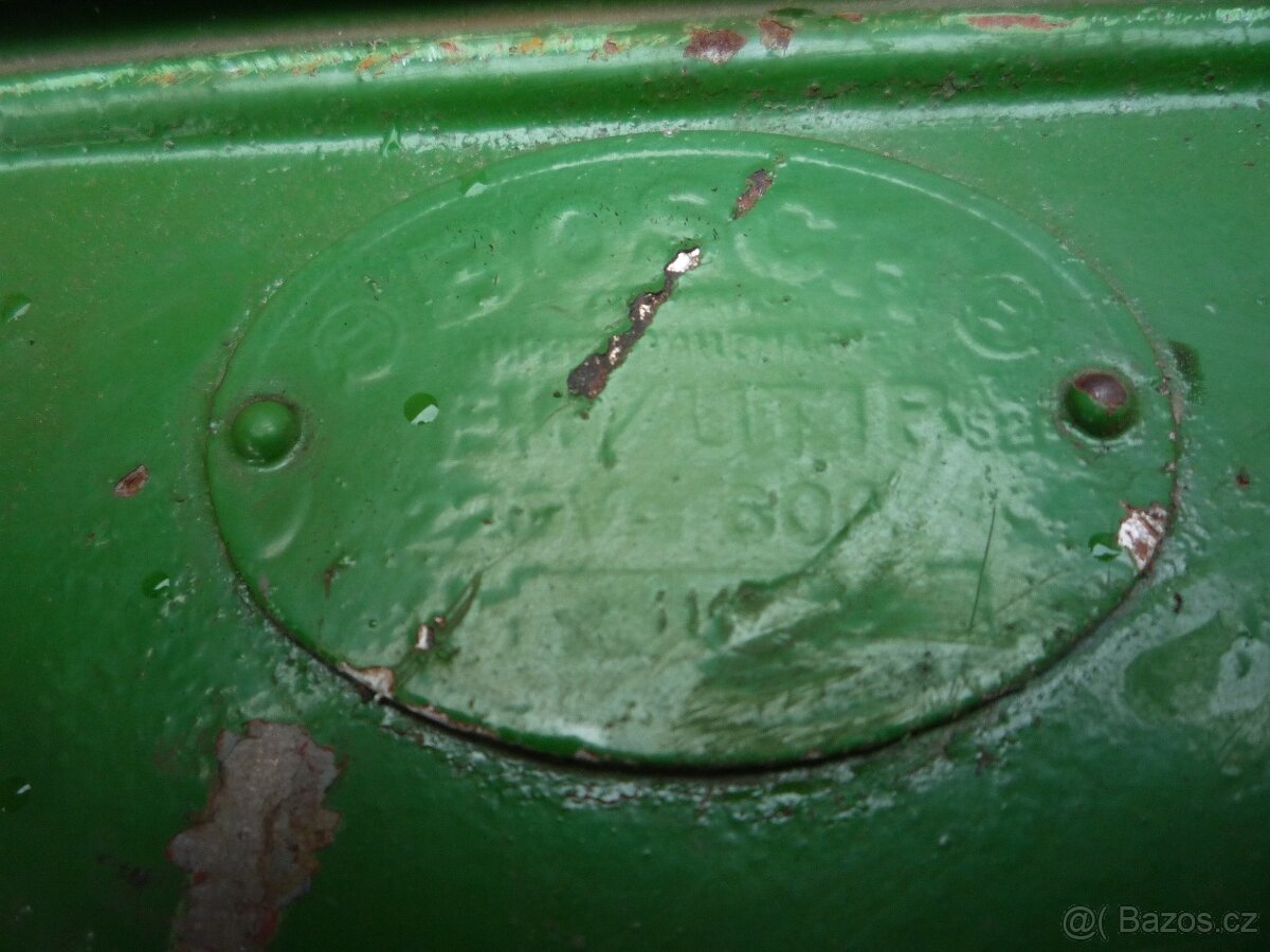 prodám - Sada vysouvacích podpěrných tyčí /stanové - cvičebn - 6