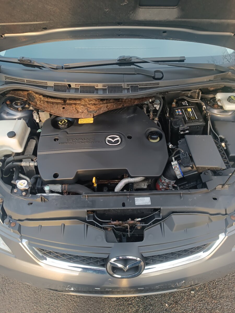 Mazda 5 - 6