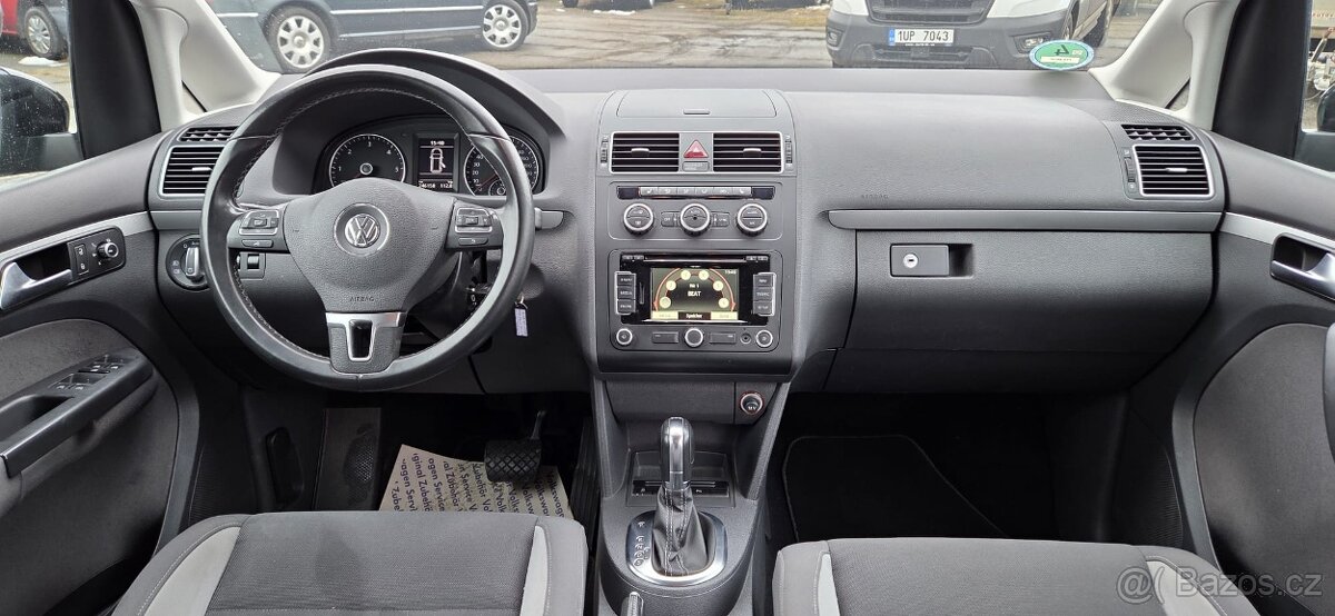 VW Touran 1T3 LIFE 2,0TDI DSG 2014 1.majitel TOP STAV - 6