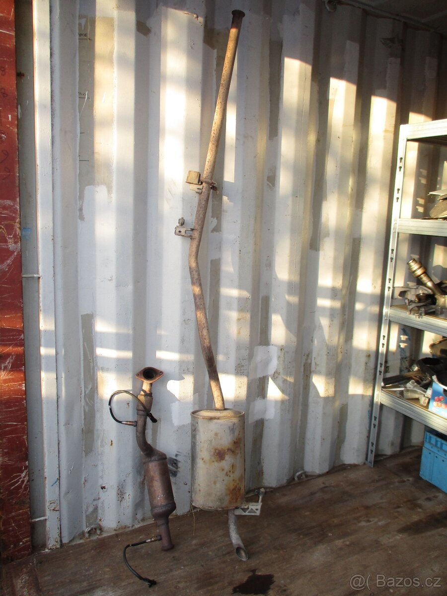 Renault Clio II 1.2 - náhradní díly - 6