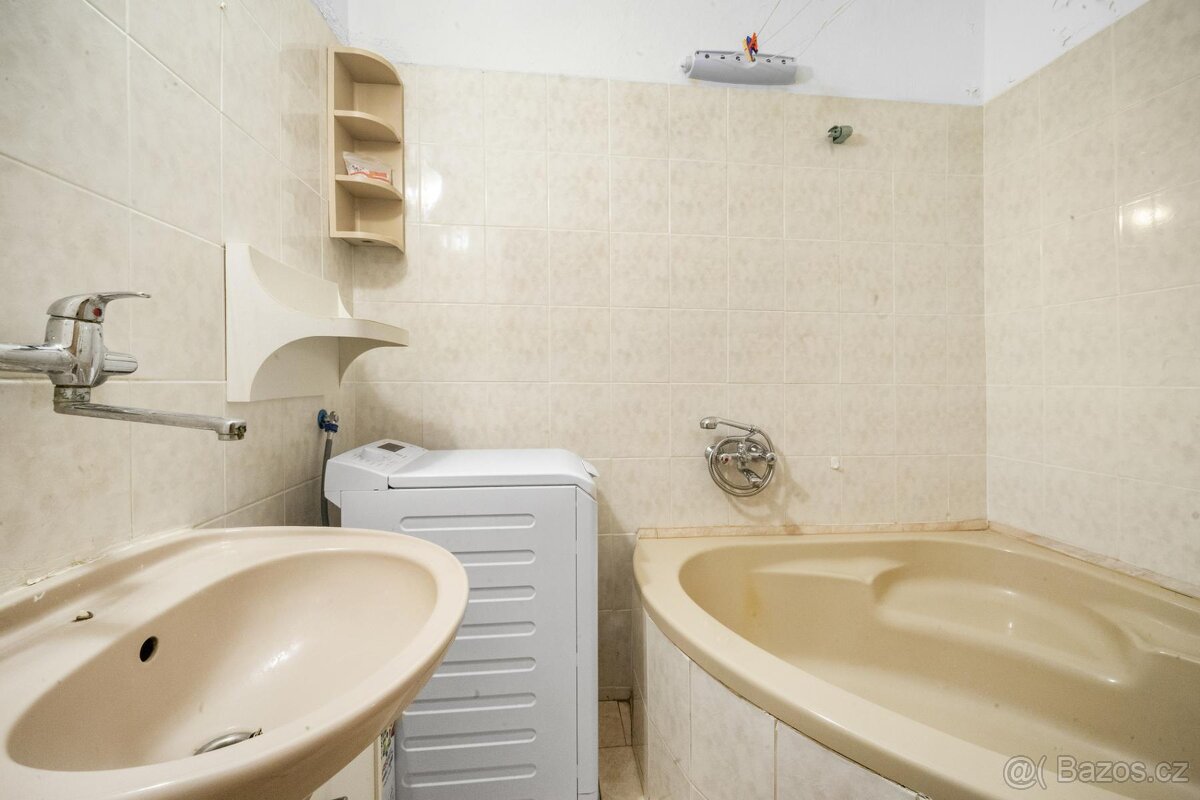 Prodej bytu 3+1 86 m2, Nádražní ul., Heřmanova Huť - 6