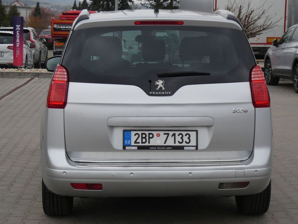 Peugeot 5008 2.0 HDI Allure, panorama - 6